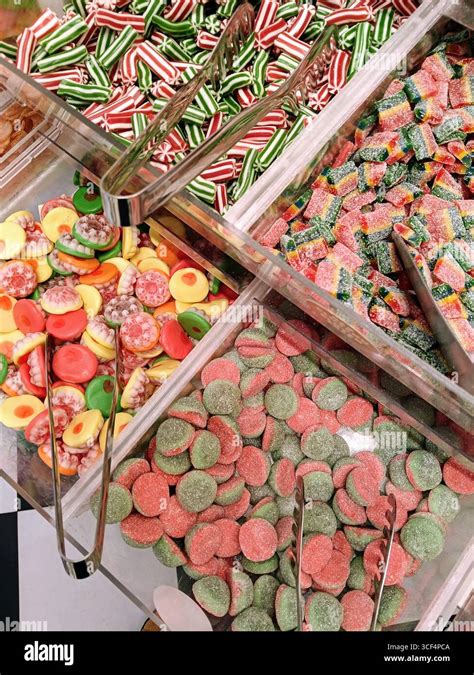 Candy samples hi-res stock photography and images - Alamy
