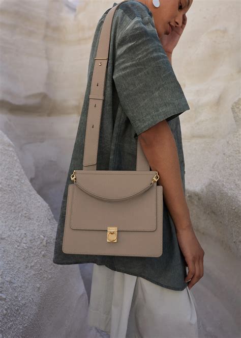 polene bag numero sept textured taupe