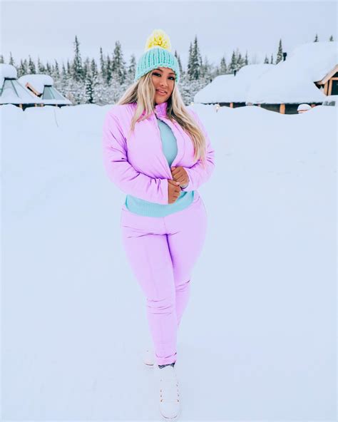 Taya Christian 👩🏼‍🔬 | So it turns out that leather pants actually keep