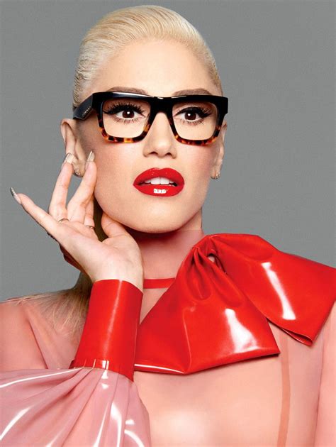 Gwen Stefani’s Says Her Eyeglasses Will Make You Look "Sexy" New Glasses, Girls With Glasses ...