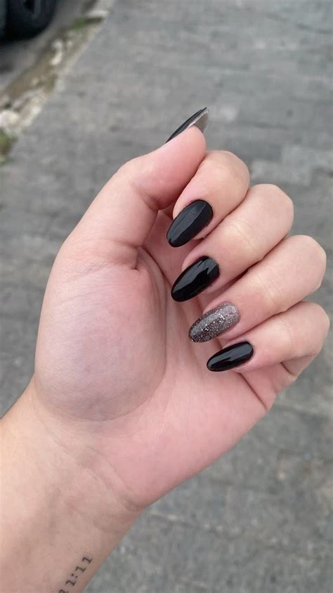 Unhas De Paty Preta - Unhas pretas lindas 🖤 | Unhas de gel tons escuros, Unha paty preta ...