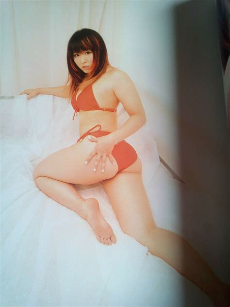 Masami Odate's feet