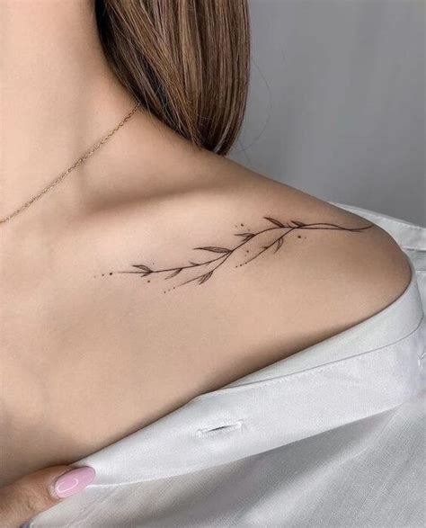 30 Gorgeous Shoulder Tattoos To Inspire Your Next Ink