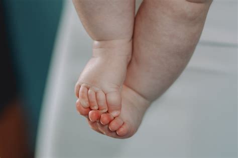 cara mengatasi panas pada anak usia 3 tahun 4