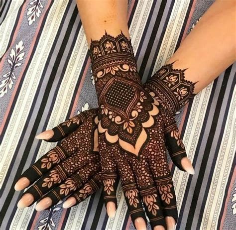 side mehndi design mehndi designs front hand front hand mehndi