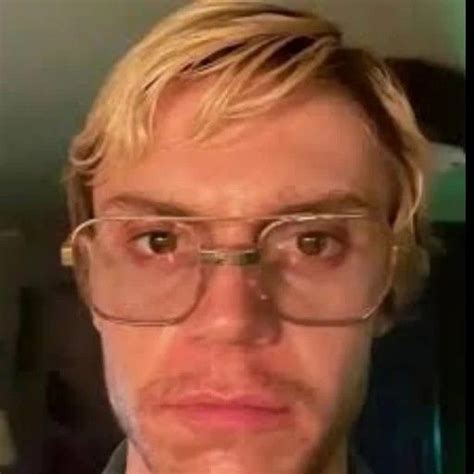 Джеффри даммер | Evan peters, Jeffrey dahmer, Really funny