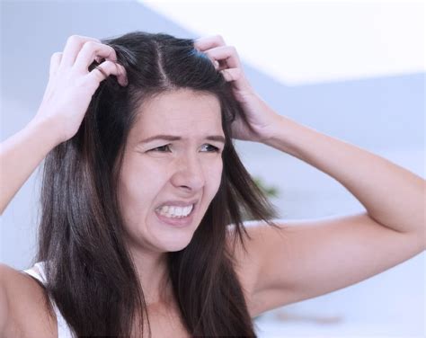 Сухая кожа головы – основные причины, лечение | minoxidil.com.ua