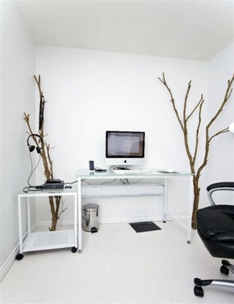 A Showcase of Minimalist Workstations | Webdesigner Depot