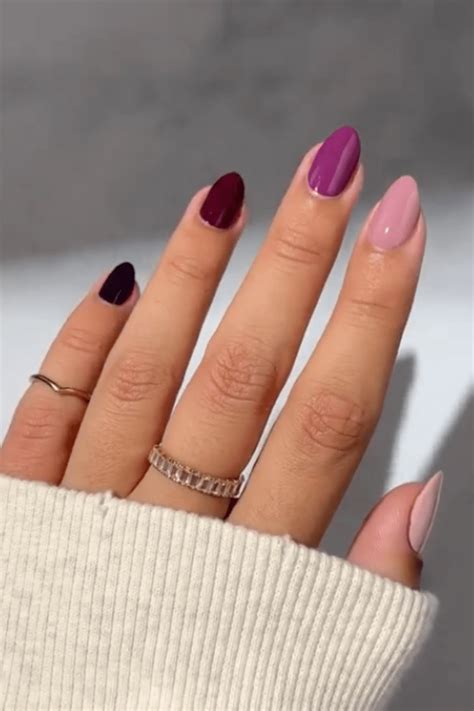 32 Cute Fall Nail Ideas to Try This Season - Mozie