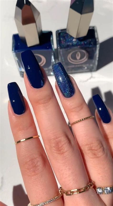 Ideias De Unha Azul Escuro - Unha Azul Escuro com Glitter | Unhas azuis, Unhas bonitas, Ideias para ...