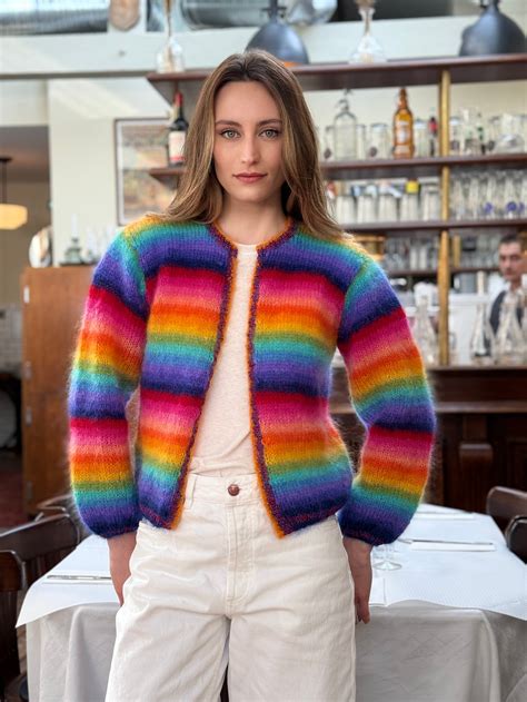 FALL / WINTER 2021 – Rose Carmine