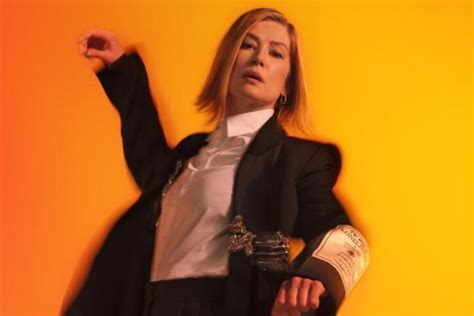 Rosamund Pike National Theatre Play ‘Inter Alia' Set for Global Cinema ...