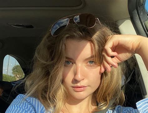 Mia Melano biography, 22 Photos, Age, Height, Real Name, Instagram 