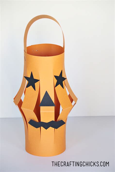 Halloween Paper Lanterns - Eighteen25