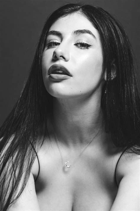 A Portrait of maud — Starky Photography