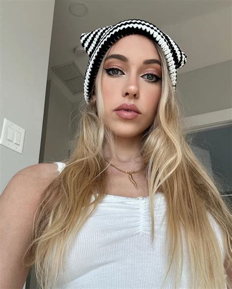 Who Is Khloe Kapri? Explore Her Age, Career, and More - Perfectley