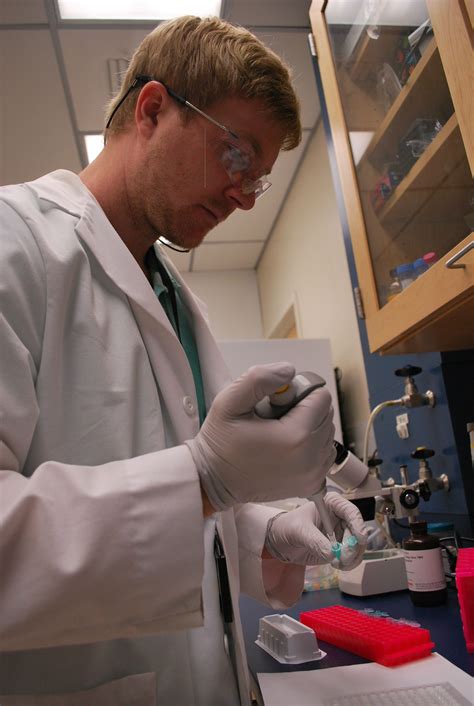 Army recognizes institute's biotechnology advances with $48 million