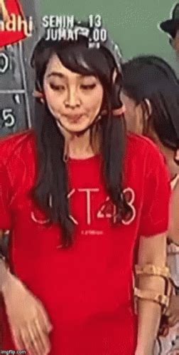 Lidya Lucuterus GIF - Lidya Lucuterus Joged - Discover & Share GIFs