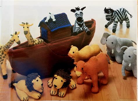Noahs Ark toy knitting pattern - The Old Toy Knitting Shop,