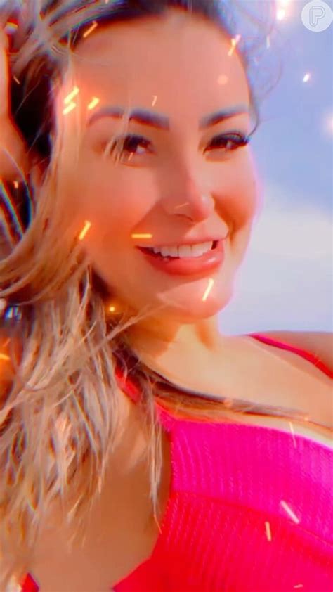 Andressa Urach E Pistolinha - Foto: Andressa Urach grava fotos e vídeos sensuais com anão Pistolinha ...