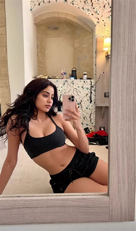 Janhvi Kapoor in sports bra and shorts : r/NavelNSFW