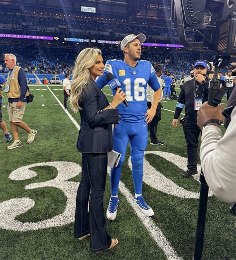 Melanie Collins (@melanie_collins) • Instagram photos and videos