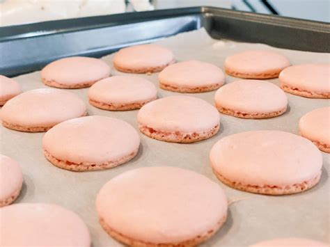 How to Make Macarons - Mal and Jess