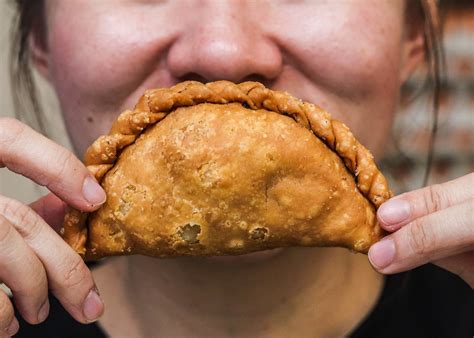 makanboleh famous epok epok  seah im food centre  tam chiak