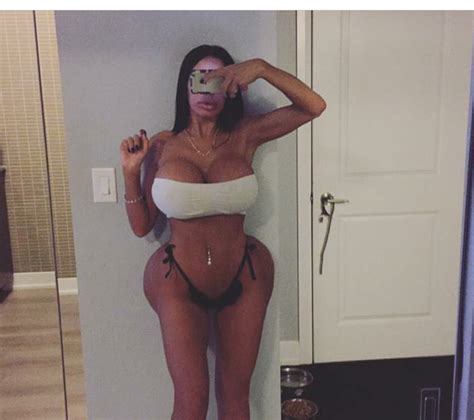 Plastic Surgery Addict Kristyna Martelli Dies During Procedure ...