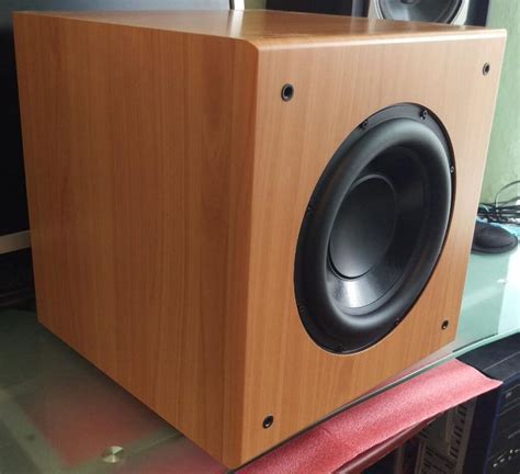 Продам недорого огромный активный сабвуфер SVEN AUDIO HA-680W.