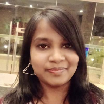 bharathi  senior accountant dubai dby alamarat alaarby almthd