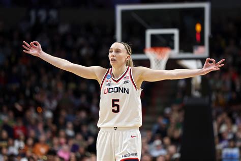 Women's basketball March Madness bracket: Elite 8 schedule breakdown