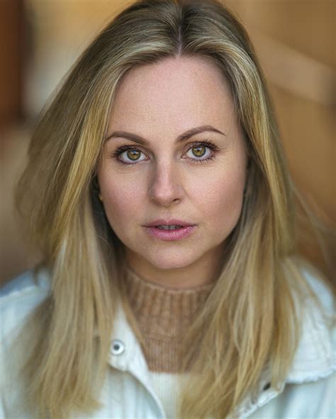 Tina O’Brien | Im turning 40 this year 🙌🏼😜 decided its time to update