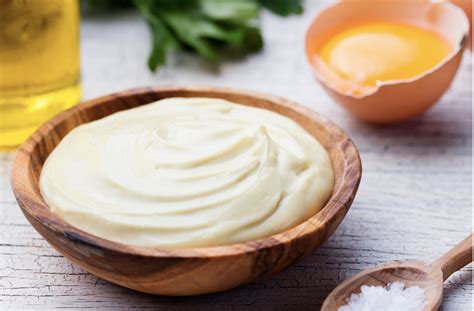 Homemade Quick & Easy Keto Mayonnaise – Little Choices
