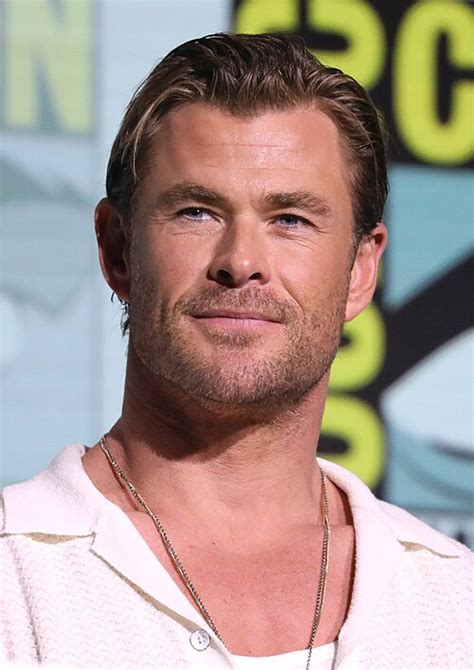 chris hemsworth wikipedia