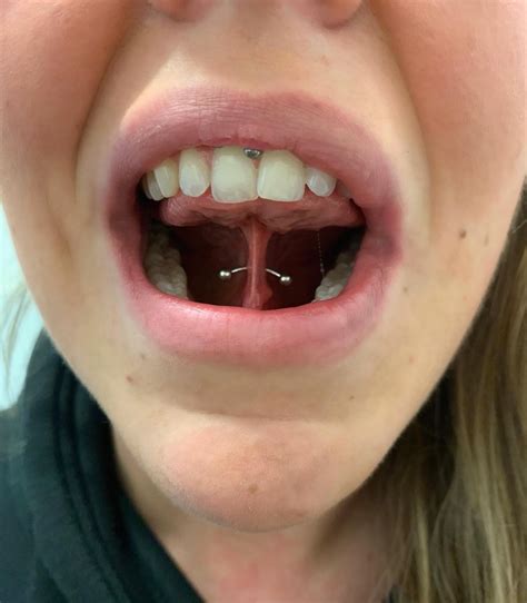 tounge web piercing 5