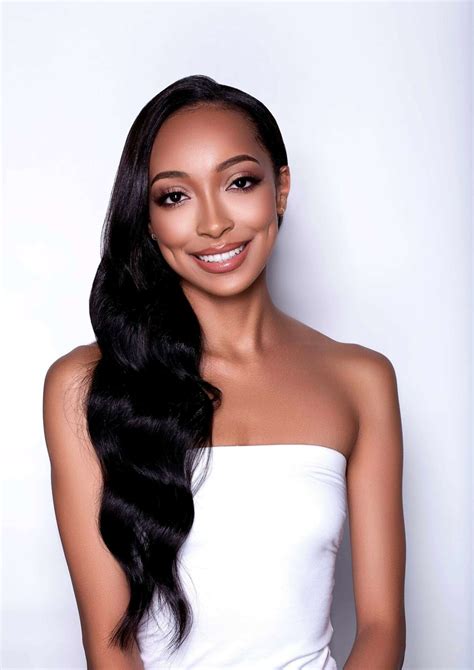 Meet Kayla Jones – CanvasRebel Magazine