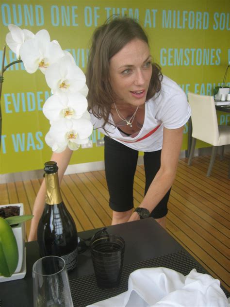 All the way to the belly button | Scrolller