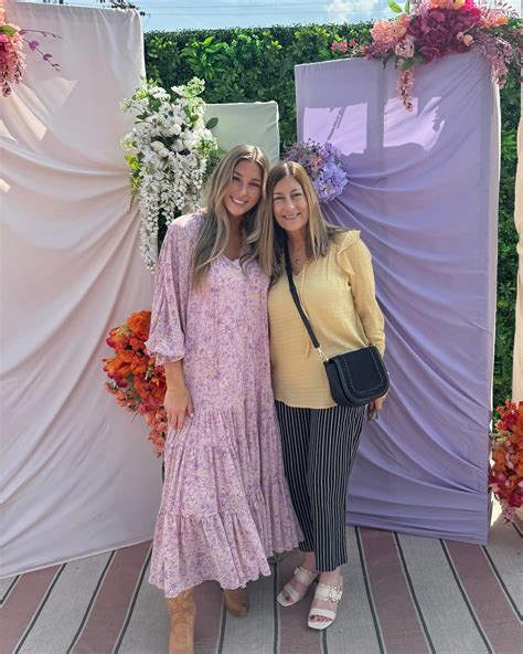 ABBEY (@itsabbeywilson) • Instagram photos and videos