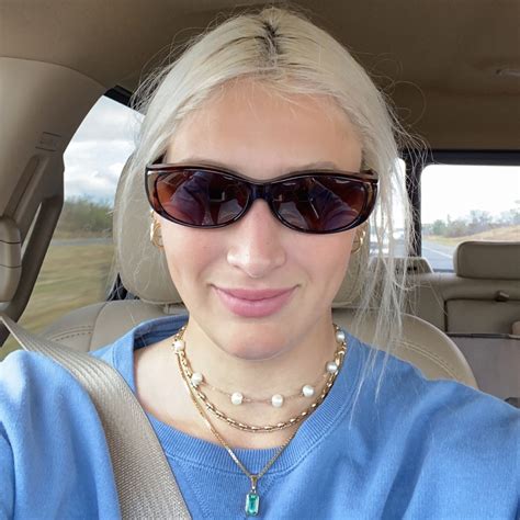 Sophia Simpson's Instagram, Twitter & Facebook on IDCrawl