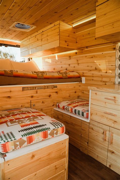 Bus Routes and Transit Directions to Lou Lou's Jungle Room in San Diego 14