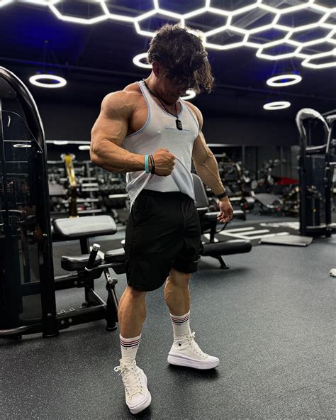 Dino Estrada | The chase for the grind got us caught up in these vibes