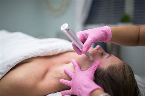 Age Defying Without Surgery: Explore Sarasota’s Non-Invasive Options