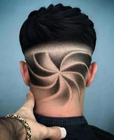 reverse fade haircut