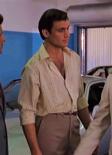 manny ribera, scarface | Look 80s, Tenue, Vestimentaire