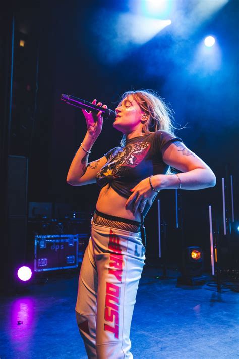 TOVE LO Performs at O2 Shepherds Bush Empire in London 03/17/2017 ...