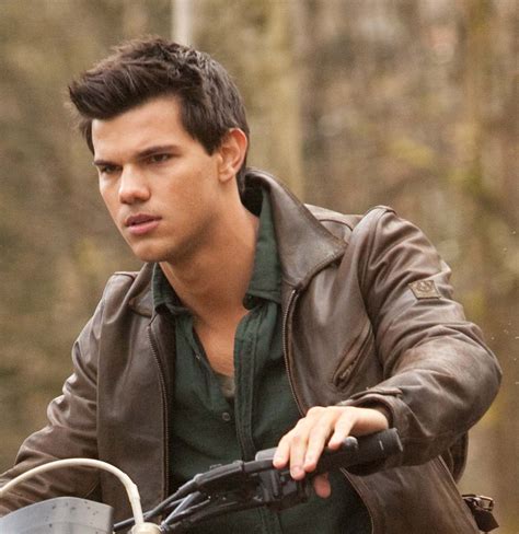 picture  taylor lautner   twilight saga breaking dawn part