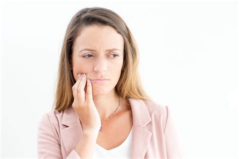 Wisdom Teeth Pain - A Complete Guide