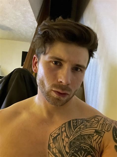 Post workout 🏋️‍♀️ sweaty 🥵 | Scrolller