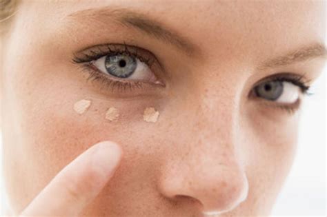 NUDE make-Up – naturalny makijaż w stylu NUDE - KobietaMag.pl